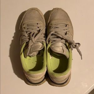 Nike womens internationalist sneakers in size 6.5